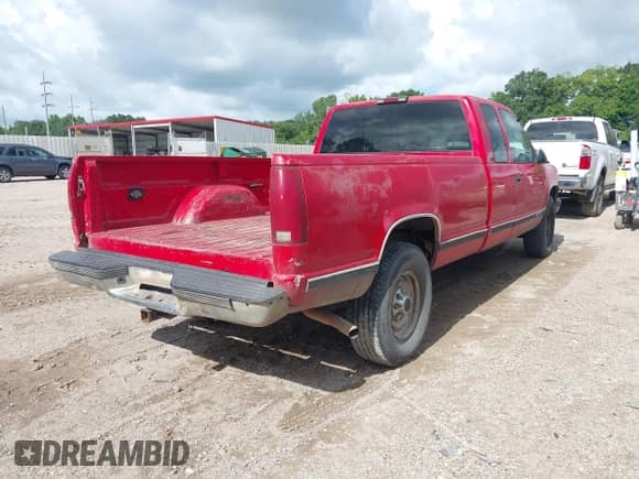 1998 Chevrolet Silverado 2500 с VIN 1GCGC29J9WE121411, выставлен на аукционе IAAI как лот 42679780 с пробегом 315 010 миль миль и . История ставок и продаж доступна на DreamBid. Изображение 4.