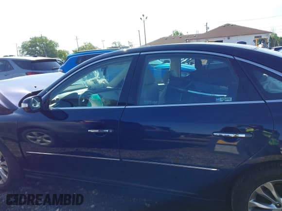 2011 Hyundai Azera Limited с VIN KMHFC4DF9BA518236, выставлен на аукционе IAAI как лот 42376258 с пробегом 138 132 миль миль и . История ставок и продаж доступна на DreamBid. Изображение 14.