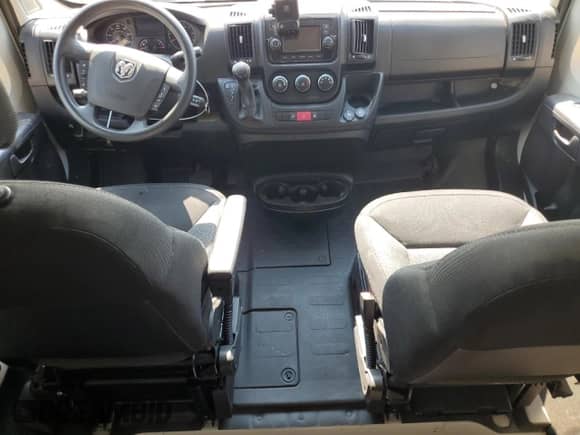 2018 Ram ProMaster Cargo с VIN 3C6TRVAG9JE153245, выставлен на аукционе Copart как лот 63442515 с пробегом Не указан миль и Списание • Salvage title. История ставок и продаж доступна на DreamBid. Изображение 8.