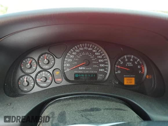 2004 Chevrolet Monte Carlo SS с VIN 2G1WX12K649100764, выставлен на аукционе Copart как лот 59215545 с пробегом 145 064 миль миль и Списание • Salvage title. История ставок и продаж доступна на DreamBid. Изображение 9.