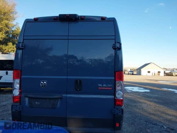 2019 Ram ProMaster Cargo с VIN 3C6URVJG8KE548877, выставлен на аукционе IAAI как лот 40831924 с пробегом 95 218 миль миль и . История ставок и продаж доступна на DreamBid. Изображение 16.