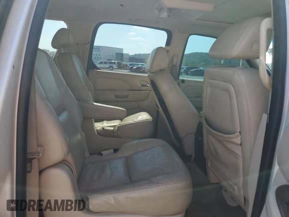 2007 Cadillac Escalade ESV с VIN 1GYFK66847R279456, выставлен на аукционе Copart как лот 82474775 с пробегом 224 608 миль миль и Чистый • Clean title. История ставок и продаж доступна на DreamBid. Изображение 11.