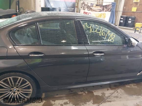 2018 BMW 5 Series M550i xDrive с VIN WBAJB9C53JB049920, выставлен на аукционе IAAI как лот 42216748 с пробегом 53 036 миль миль и . История ставок и продаж доступна на DreamBid. Изображение 13.