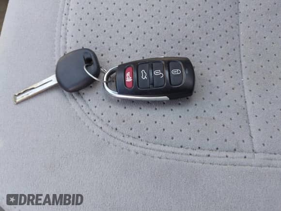 2006 Hyundai Azera SE с VIN KMHFC46F16A070674, выставлен на аукционе IAAI как лот 40916101 с пробегом 160 167 миль миль и . История ставок и продаж доступна на DreamBid. Изображение 11.