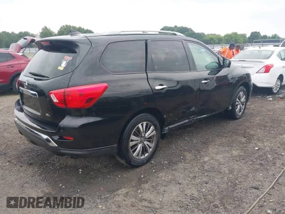 2019 Nissan Pathfinder S z VIN 5N1DR2MN7KC642432, wystawiony jako IAAI lot #42447064 z przebiegiem 117 420 mil mil oraz . Historia ofert i sprzedaży dostępna na DreamBid. Obrazek 4.