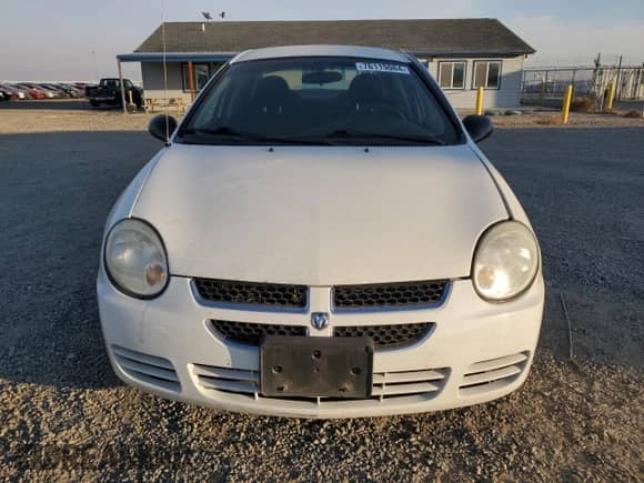 2005 Dodge Neon SXT z VIN 1B3ES56C95D166288, wystawiony jako Copart lot #76119064 z przebiegiem 125 355 mil mil oraz Czysty tytuł • Clean title. Historia ofert i sprzedaży dostępna na DreamBid. Obrazek 5.