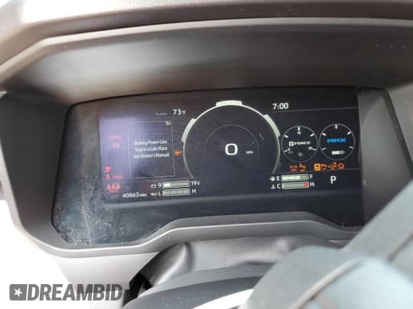 2023 Toyota Tundra Limited Hybrid z VIN 5TFJC5DB5PX037745, wystawiony jako Copart lot #60776575 z przebiegiem 40 863 mil mil oraz Czysty tytuł • Clean title. Historia ofert i sprzedaży dostępna na DreamBid. Obrazek 9.