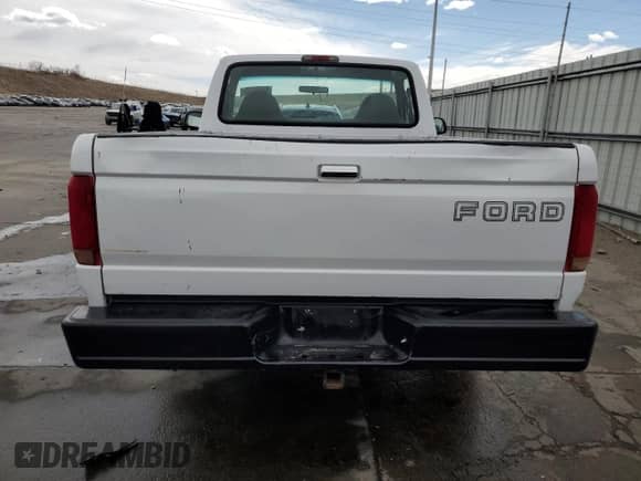 1996 Ford F-150 с VIN 1FTEF14Y2TLA02667, выставлен на аукционе Copart как лот 49686735 с пробегом 143 197 миль миль и Чистый • Clean title. История ставок и продаж доступна на DreamBid. Изображение 6.