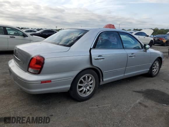 2003 Hyundai XG with VIN KMHFU45E93A262023, listed as a Copart auction lot 81499065 with 136,420 mi miles and Clean title. Bid and sale history available at DreamBid. Image 3.