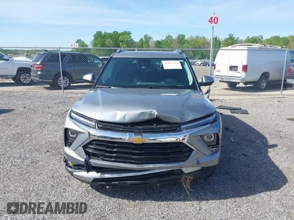 2025 Chevrolet TrailBlazer LT with VIN KL79MPSL8SB016270, listed as a IAAI auction lot 42117142 with 2,960 mi miles and . Bid and sale history available at DreamBid. Image 12.