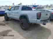 2018 Toyota Tacoma SR5 с VIN 3TMAZ5CN4JM053944, выставлен на аукционе IAAI как лот 43056129 с пробегом 117 564 миль миль и . История ставок и продаж доступна на DreamBid. Изображение 3.