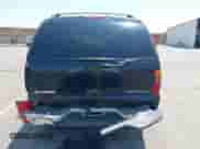 2002 Chevrolet Tahoe Z71 z VIN 1GNEK13T22R314086, wystawiony jako IAAI lot #42559524 z przebiegiem 256 113 mil mil oraz . Historia ofert i sprzedaży dostępna na DreamBid. Obrazek 17.