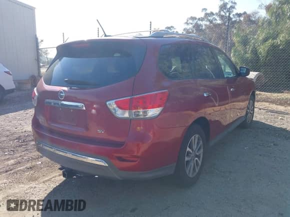 2015 Nissan Pathfinder SV с VIN 5N1AR2MN5FC684428, выставлен на аукционе IAAI как лот 41642256 с пробегом 107 546 миль миль и . История ставок и продаж доступна на DreamBid. Изображение 4.