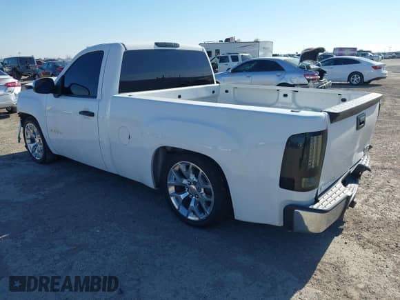 2012 GMC Sierra 1500 Work Truck z VIN 1GTN1TEX1CZ293272, wystawiony jako IAAI lot #41359749 z przebiegiem Nie podano mil oraz . Historia ofert i sprzedaży dostępna na DreamBid. Obrazek 3.