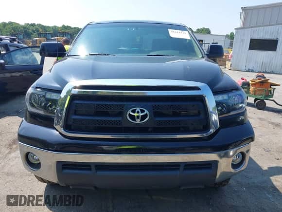 2012 Toyota Tundra z VIN 5TFRU5F18CX026186, wystawiony jako IAAI lot #42414319 z przebiegiem 216 128 mil mil oraz . Historia ofert i sprzedaży dostępna na DreamBid. Obrazek 12.