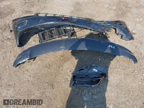 2015 Jeep Grand Cherokee Overland with VIN 1C4RJECG5FC119129, listed as a IAAI auction lot 42568400 with 177,312 mi miles and . Bid and sale history available at DreamBid. Image 12.