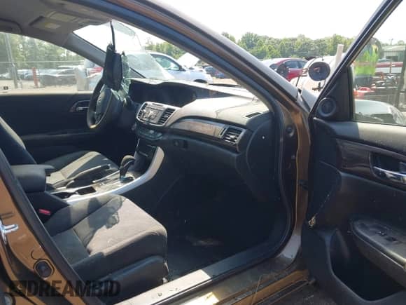 2017 Honda Accord with VIN JHMCR6F33HC005340, listed as a IAAI auction lot 42676075 with Not provided miles and . Bid and sale history available at DreamBid. Image 5.