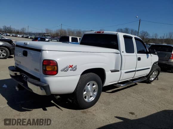 2005 GMC Sierra 1500 SLE с VIN 1GTEK19V05Z247736, выставлен на аукционе Copart как лот 48912075 с пробегом 78 481 миль миль и Списание • Salvage title. История ставок и продаж доступна на DreamBid. Изображение 3.
