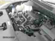 2018 Kia Sorento LX z VIN 5XYPGDA56JG367590, wystawiony jako IAAI lot #42981440 z przebiegiem 140 964 mil mil oraz . Historia ofert i sprzedaży dostępna na DreamBid. Obrazek 19.