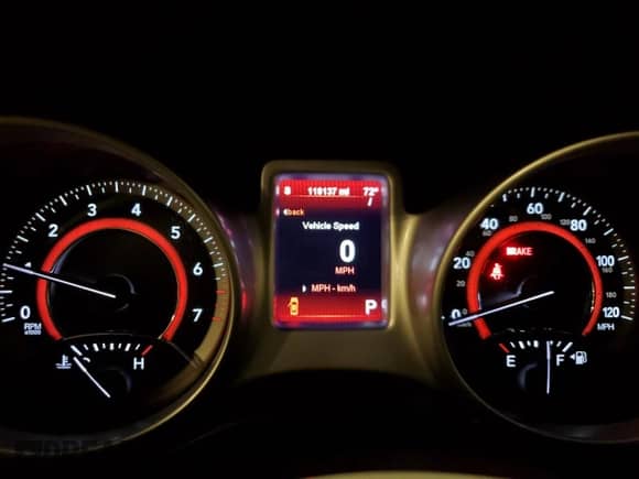 2011 Dodge Journey Crew with VIN 3D4PH3FG2BT512154, listed as a Copart auction lot 68111915 with 118,137 mi miles and Salvage title. Bid and sale history available at DreamBid. Image 9.