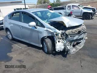 2013 Toyota Prius z VIN JTDKN3DP4D3038418, wystawiony jako IAAI lot #42758552 z przebiegiem 89 368 mil mil oraz . Historia ofert i sprzedaży dostępna na DreamBid. Obrazek 1.