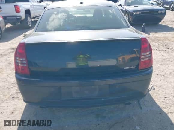 2006 Chrysler 300 C SRT-8 with VIN 2C3LA73W66H219444, listed as a IAAI auction lot 42540028 with 199,913 mi miles and . Bid and sale history available at DreamBid. Image 17.