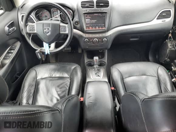 2016 Dodge Journey Crossroad with VIN 3C4PDDGG7GT168325, listed as a Copart auction lot 68637605 with 98,332 mi miles and Salvage title. Bid and sale history available at DreamBid. Image 8.