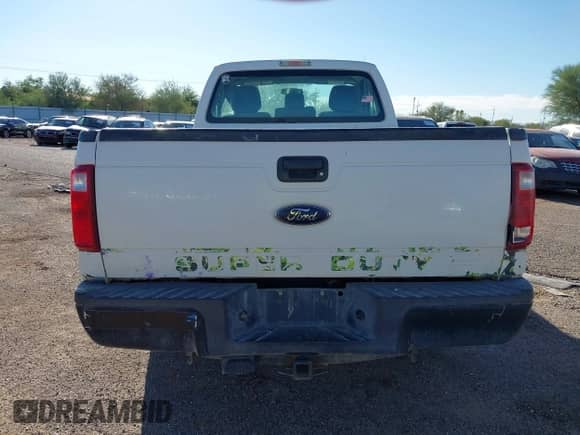 2014 Ford F-250 XL z VIN 1FTBF2A68EEB42936, wystawiony jako IAAI lot #43164830 z przebiegiem 69 277 mil mil oraz . Historia ofert i sprzedaży dostępna na DreamBid. Obrazek 16.