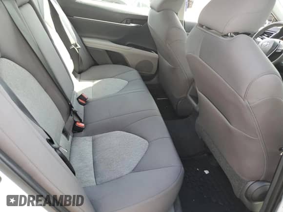 2020 Toyota Camry LE z VIN 4T1C11AK5LU867533, wystawiony jako Copart lot #80625765 z przebiegiem 71 675 mil mil oraz Szkoda całkowita • Salvage title. Historia ofert i sprzedaży dostępna na DreamBid. Obrazek 10.