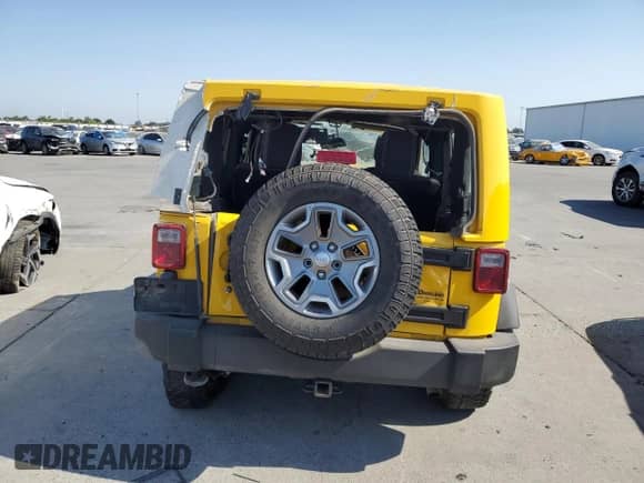 2015 Jeep Wrangler Rubicon z VIN 1C4BJWCGXFL559838, wystawiony jako Copart lot #63685704 z przebiegiem 97 917 mil mil oraz Nie do naprawy • Non repairable. Historia ofert i sprzedaży dostępna na DreamBid. Obrazek 6.