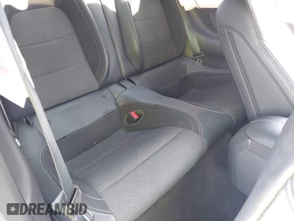 2025 Ford Mustang EcoBoost с VIN 1FA6P8TH1S5113392, выставлен на аукционе IAAI как лот 43350320 с пробегом 3 498 миль миль и . История ставок и продаж доступна на DreamBid. Изображение 8.