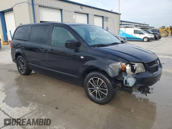 2014 Dodge Grand Caravan SE with VIN 2C4RDGBG8ER308707, listed as a Copart auction lot 81511905 with 207,299 mi miles and Salvage title. Bid and sale history available at DreamBid. Image 4.