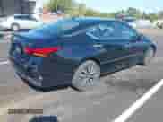 2024 Nissan Altima SV z VIN 1N4BL4DVXRN430640, wystawiony jako IAAI lot #43475733 z przebiegiem 41 825 mil mil oraz . Historia ofert i sprzedaży dostępna na DreamBid. Obrazek 4.