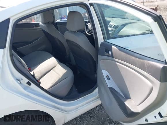 2016 Hyundai Accent SE с VIN KMHCT4AE5GU114483, выставлен на аукционе IAAI как лот 43121736 с пробегом 123 266 миль миль и . История ставок и продаж доступна на DreamBid. Изображение 8.