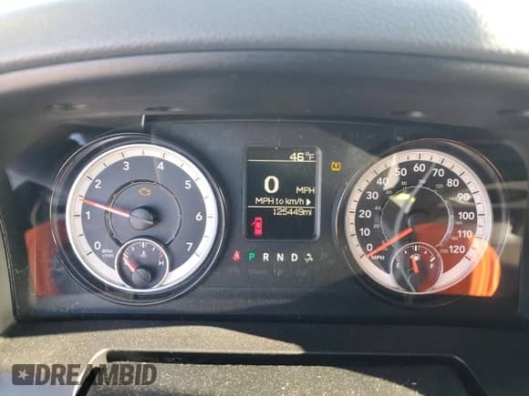 2018 Ram 1500 Express z VIN 3C6RR6KG1JG246621, wystawiony jako Copart lot #85450824 z przebiegiem 125 449 mil mil oraz Szkoda całkowita • Salvage title. Historia ofert i sprzedaży dostępna na DreamBid. Obrazek 9.