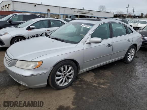 2006 Hyundai Azera SE с VIN KMHFC46F36A125710, выставлен на аукционе Copart как лот 45476375 с пробегом 179 272 миль миль и Списание • Salvage title. История ставок и продаж доступна на DreamBid. Изображение 1.