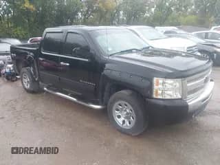 2011 Chevrolet Silverado 1500 LT with VIN 3GCPKSEA4BG135194, listed as a IAAI auction lot 43284444 with 143,628 mi miles and . Bid and sale history available at DreamBid. Image 1.