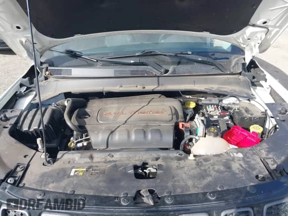 2021 Jeep Compass Trailhawk z VIN 3C4NJDDB2MT589180, wystawiony jako IAAI lot #43402223 z przebiegiem 76 756 mil mil oraz . Historia ofert i sprzedaży dostępna na DreamBid. Obrazek 10.