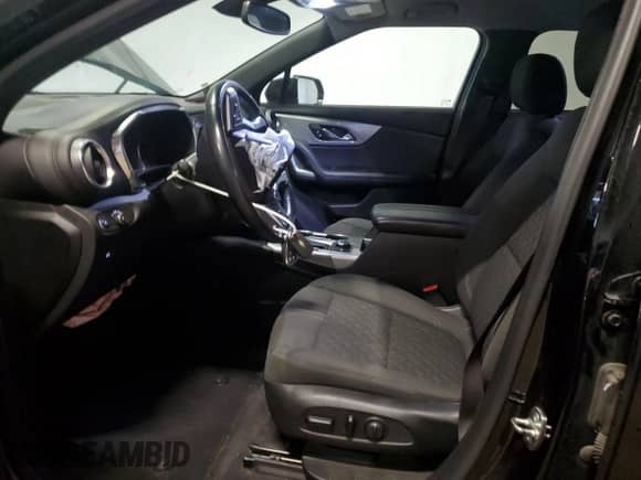 2020 Chevrolet Blazer LT с VIN 3GNKBHRS8LS627068, выставлен на аукционе Copart как лот 82254575 с пробегом 52 302 миль миль и Списание • Salvage title. История ставок и продаж доступна на DreamBid. Изображение 7.