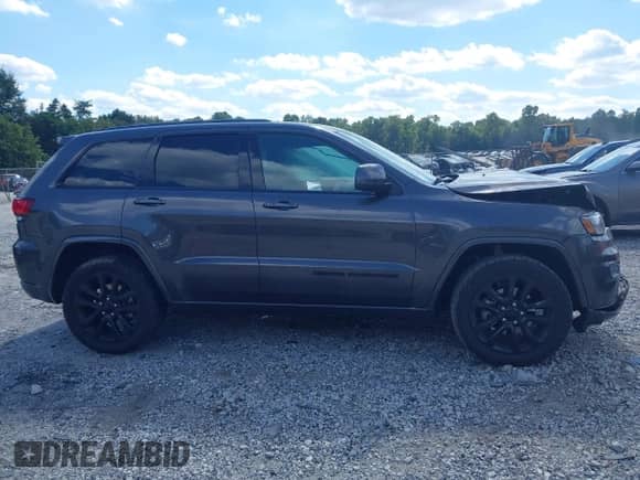 2019 Jeep Grand Cherokee Altitude z VIN 1C4RJEAG3KC798699, wystawiony jako IAAI lot #43084994 z przebiegiem 108 230 mil mil oraz . Historia ofert i sprzedaży dostępna na DreamBid. Obrazek 13.