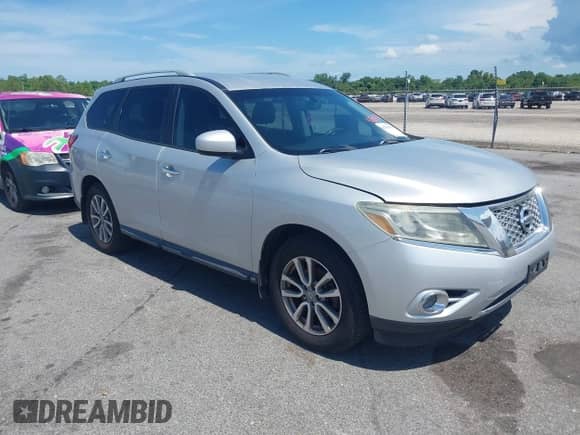 2015 Nissan Pathfinder SV с VIN 5N1AR2MN4FC698515, выставлен на аукционе IAAI как лот 42585800 с пробегом 202 005 миль миль и . История ставок и продаж доступна на DreamBid. Изображение 1.