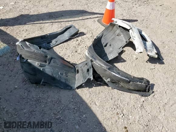 2015 Honda Accord LX-S с VIN 1HGCT1B33FA006087, выставлен на аукционе Copart как лот 65796745 с пробегом 145 313 миль миль и Списание • Salvage title. История ставок и продаж доступна на DreamBid. Изображение 12.