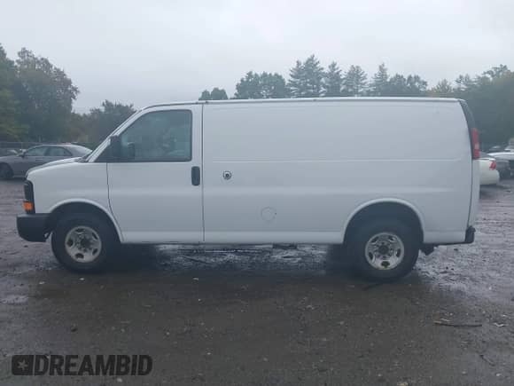 2013 Chevrolet Express Cargo with VIN 1GCWGFCAXD1191763, listed as a IAAI auction lot 43286535 with 187,753 mi miles and . Bid and sale history available at DreamBid. Image 14.
