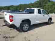 2019 Toyota Tundra SR с VIN 5TFUM5F10KX083006, выставлен на аукционе Copart как лот 68364105 с пробегом Не указан миль и Списание • Salvage title. История ставок и продаж доступна на DreamBid. Изображение 3.