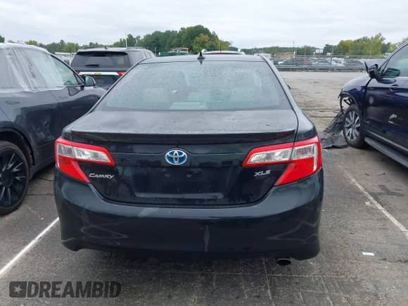 2013 Toyota Camry LE z VIN 4T1BD1FK5DU071300, wystawiony jako IAAI lot #43333370 z przebiegiem 175 536 mil mil oraz . Historia ofert i sprzedaży dostępna na DreamBid. Obrazek 16.