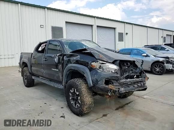 2017 Toyota Tacoma SR5 with VIN 5TFCZ5AN0HX104615, listed as a Copart auction lot 70482485 with 60,383 mi miles and Salvage title. Bid and sale history available at DreamBid. Image 13.