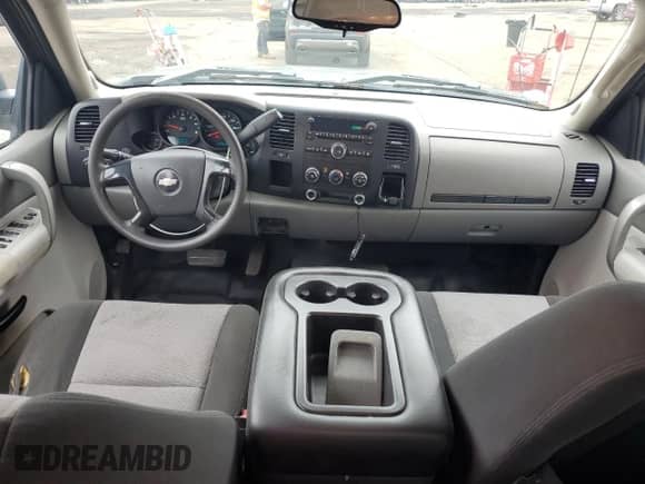 2008 Chevrolet Silverado 1500 Work Truck with VIN 1GCEC19X08Z221995, listed as a Copart auction lot 61192935 with 236,215 mi miles and Salvage title. Bid and sale history available at DreamBid. Image 8.