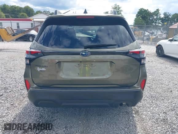 2025 Subaru Forester Premium z VIN JF2SLDBCXSH547118, wystawiony jako IAAI lot #43088245 z przebiegiem 1 219 mil mil oraz . Historia ofert i sprzedaży dostępna na DreamBid. Obrazek 17.