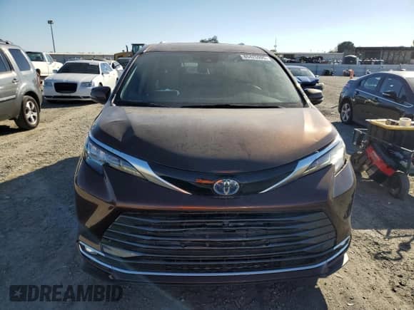 2023 Toyota Sienna Limited с VIN 5TDZRKEC8PS167242, выставлен на аукционе Copart как лот 85425995 с пробегом 30 359 миль миль и Списание • Salvage title. История ставок и продаж доступна на DreamBid. Изображение 5.