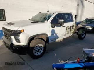 2022 Chevrolet Silverado 2500HD с VIN 1GB4YLE73NF193674, выставлен на аукционе Copart как лот 77160274 с пробегом 12 239 миль миль и Списание • Salvage title. История ставок и продаж доступна на DreamBid. Изображение 1.